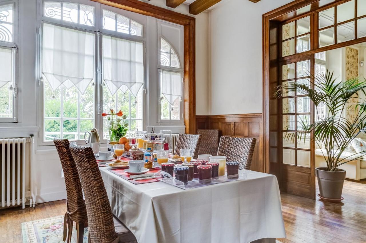 La Maison Rouge Broceliande Montauban-de-Bretagne エクステリア 写真