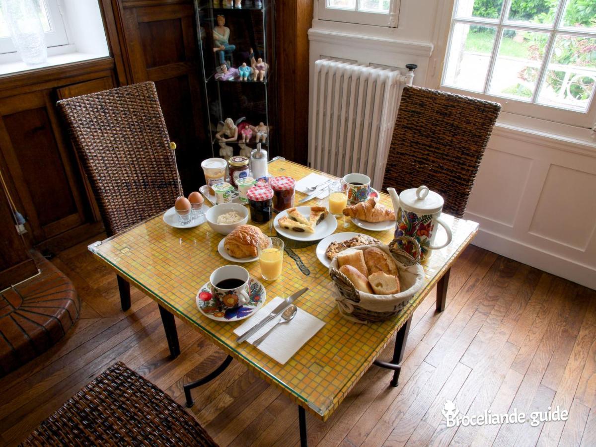 La Maison Rouge Broceliande Montauban-de-Bretagne エクステリア 写真