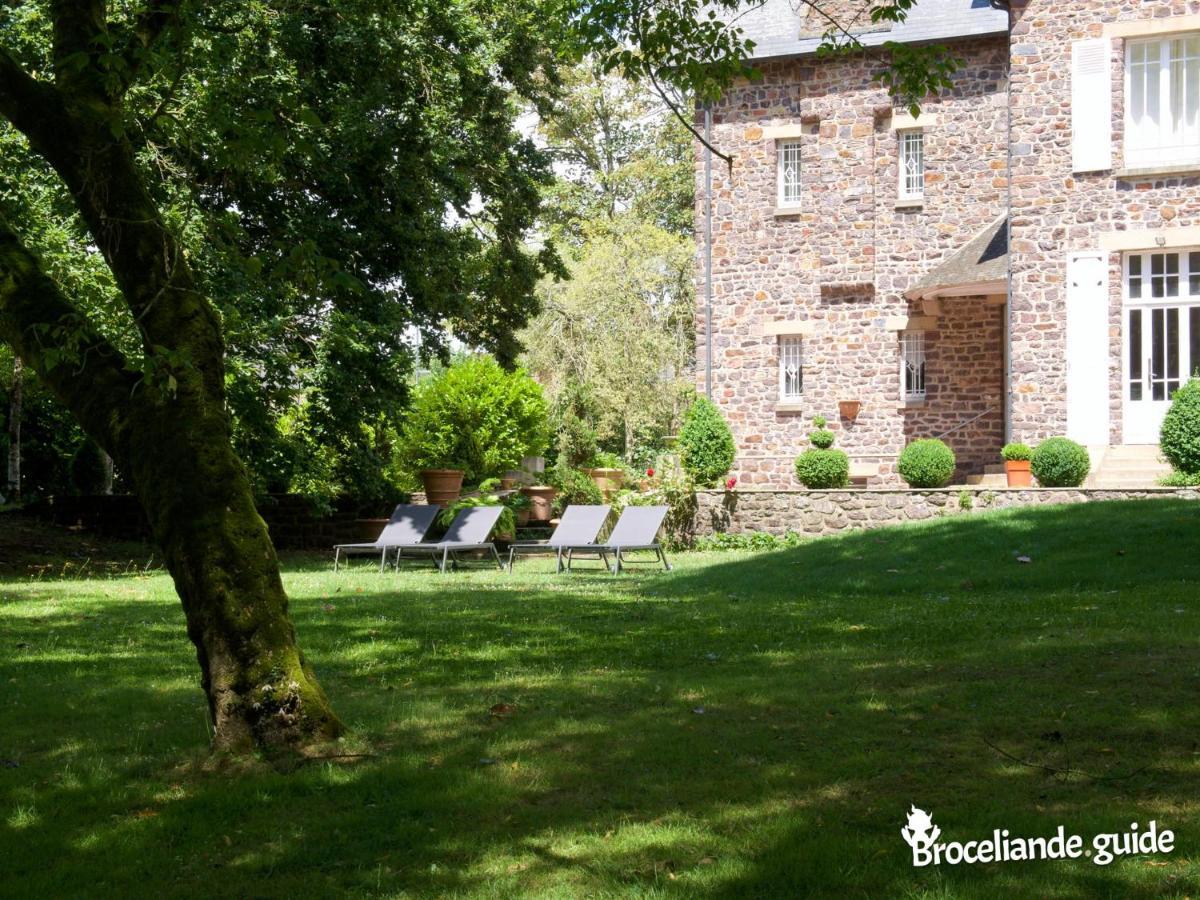 La Maison Rouge Broceliande Montauban-de-Bretagne エクステリア 写真